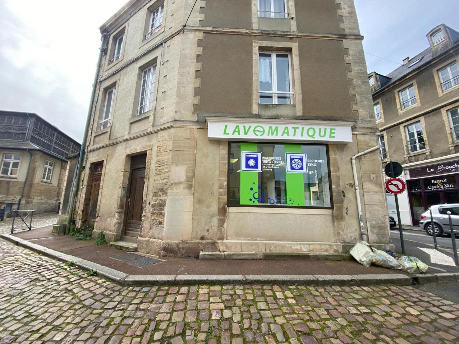 Les Combles De L Aure Grand Studio Cosy Confortable Classe 3 Etoiles Centre Bayeux 2 Mn A Pied Cathedrale Proche Plages Du Debarquement Екстер'єр фото